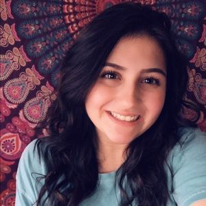 Meet your Posher, Brooke